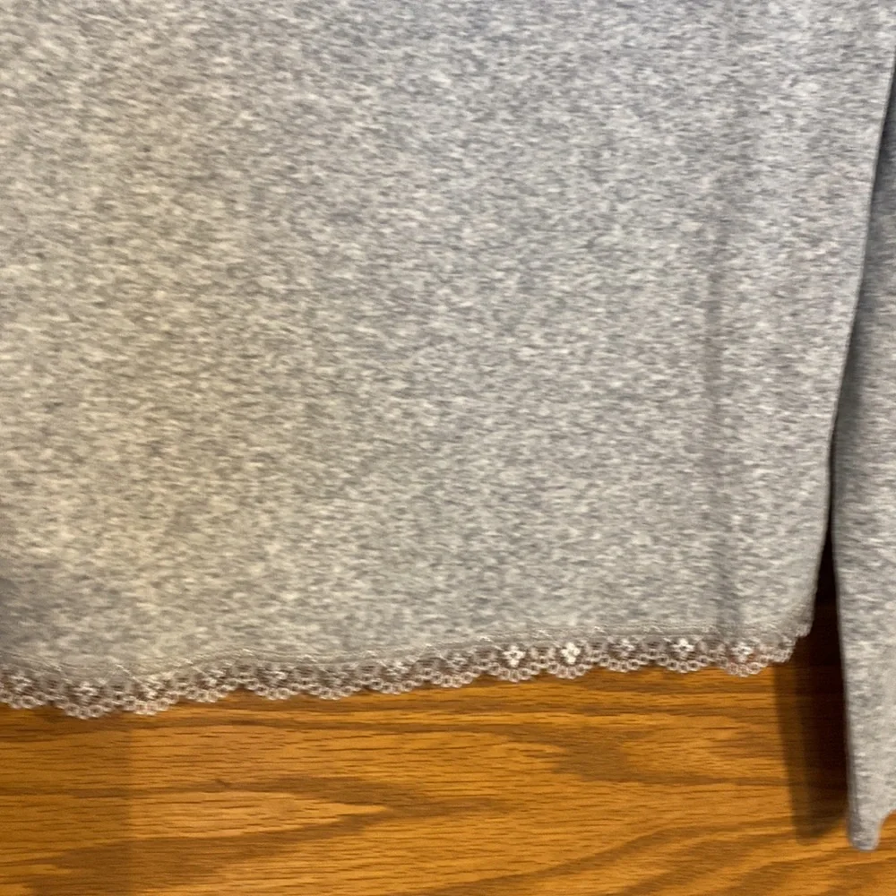 Justice girls gray t- shirt with lace trim